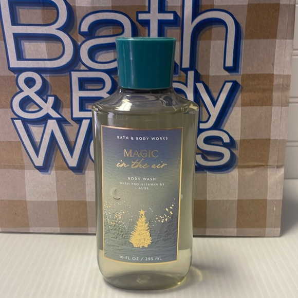 Bath & Body Works Magic in the Air Shower Gel - Picture 9 of 9